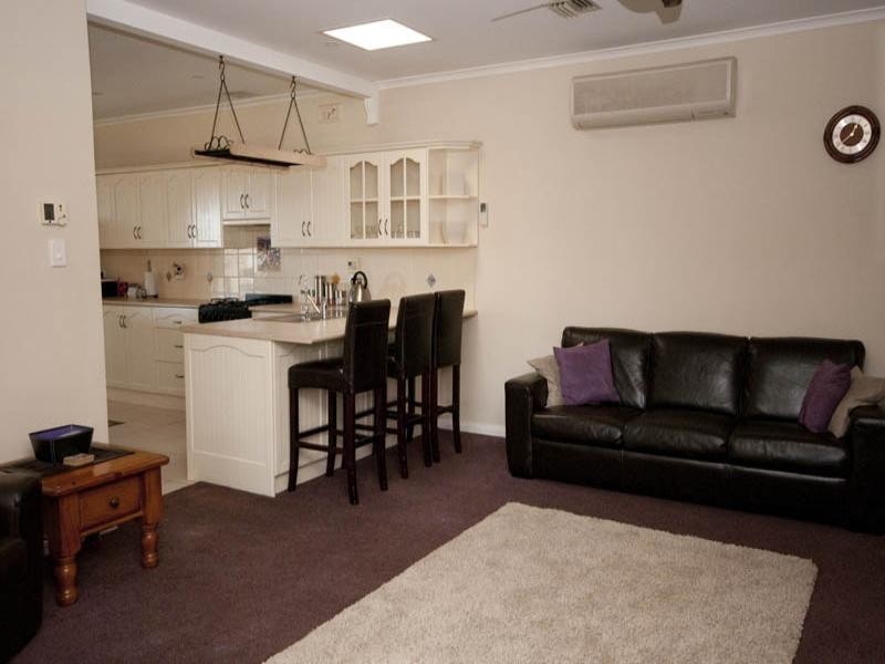 4 Taynton Terrace, Morphett Vale SA 5162