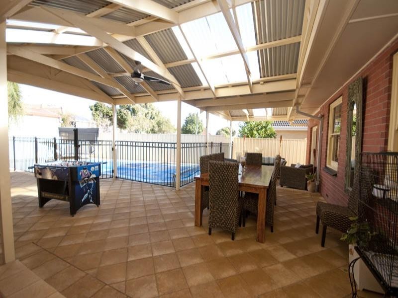 4 Taynton Terrace, Morphett Vale SA 5162