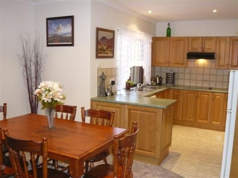 1/3 Hazel Terrace, Henley Beach South SA 5022