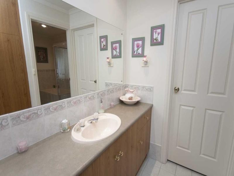 49 Riddoch Crescent, Woodcroft SA 5162