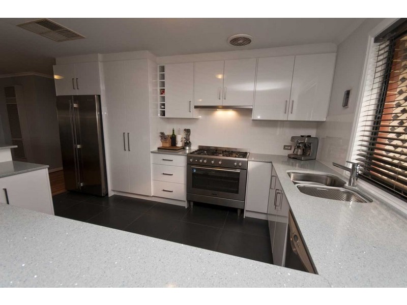 39 Greenfield Rise, Aberfoyle Park SA 5159