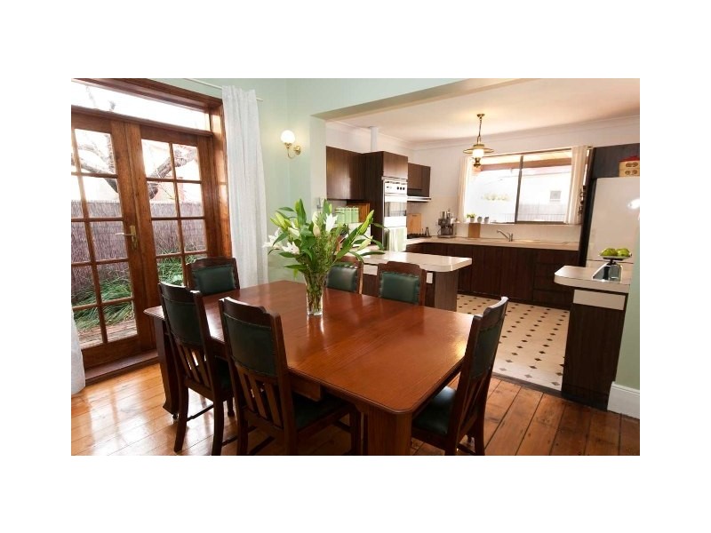 18 Ebor Avenue, Mile End SA 5031