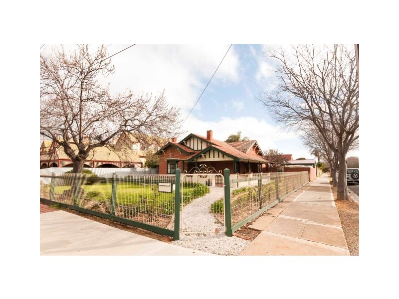 18 Ebor Avenue, Mile End SA 5031