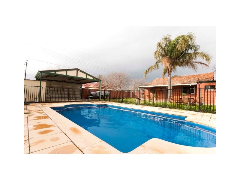 18 Ebor Avenue, Mile End SA 5031