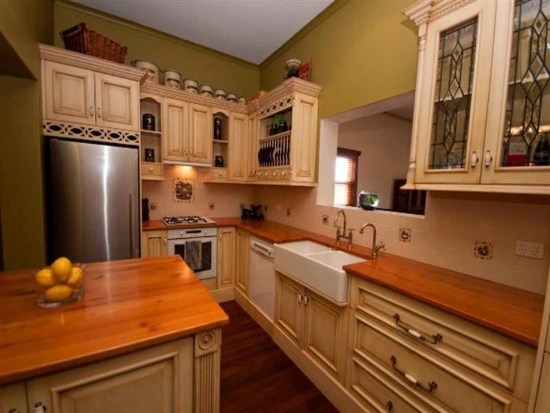 4 Moore Street, Prospect SA 5082