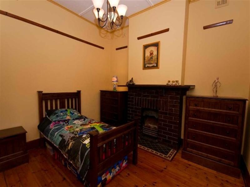 4 Moore Street, Prospect SA 5082