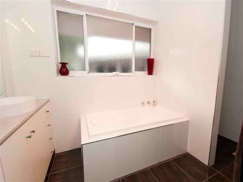 28 Chippendale Avenue, Fulham SA 5024