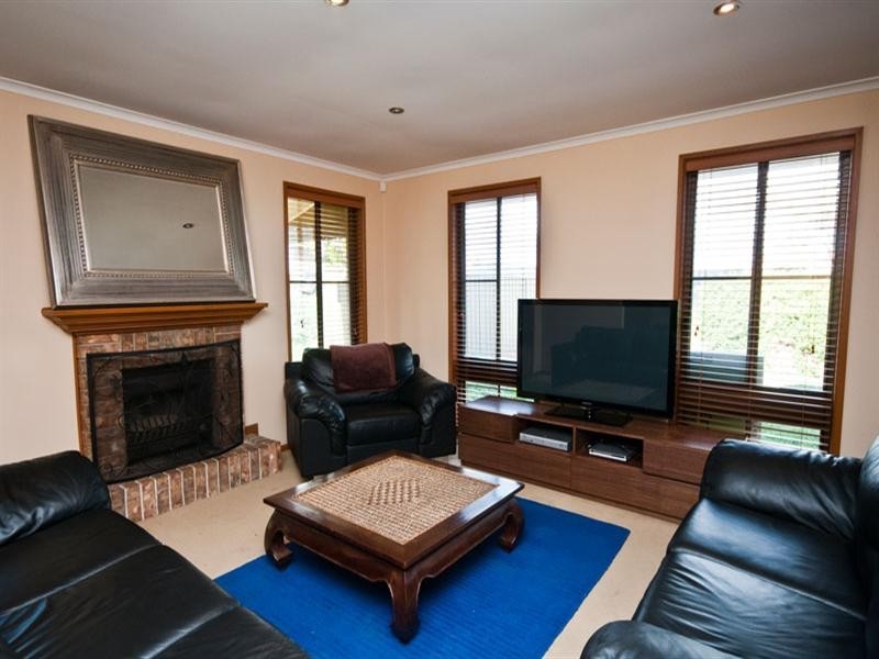 6 and 8 Poralka Crescent, Hallett Cove SA 5158