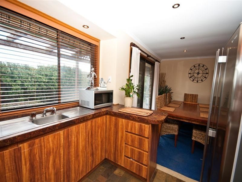 6 and 8 Poralka Crescent, Hallett Cove SA 5158