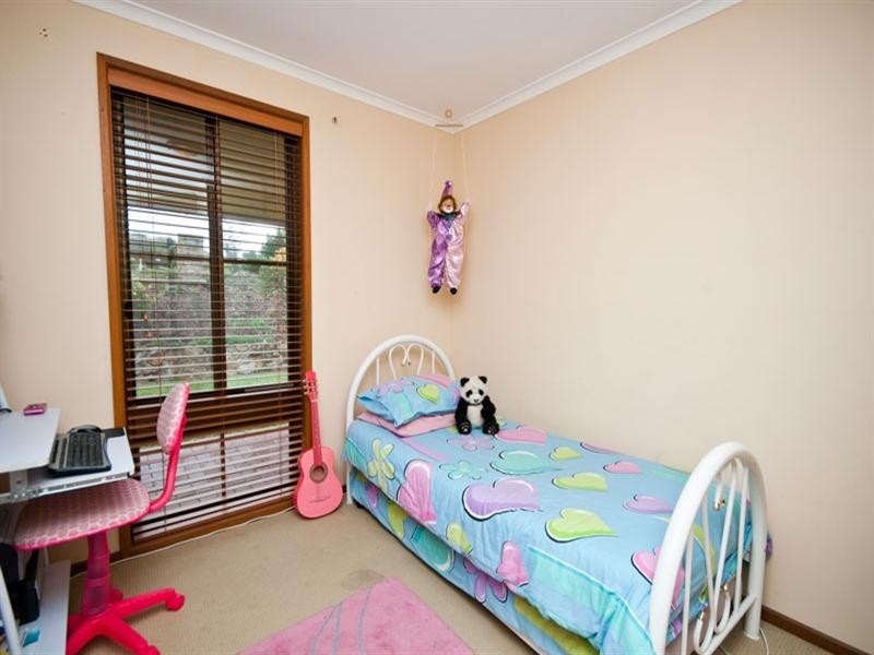 6 and 8 Poralka Crescent, Hallett Cove SA 5158