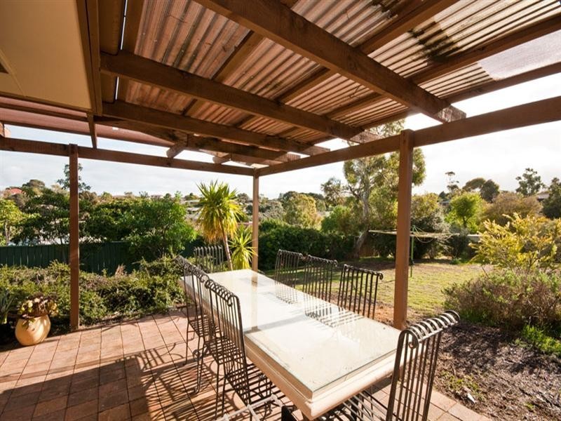 6 and 8 Poralka Crescent, Hallett Cove SA 5158