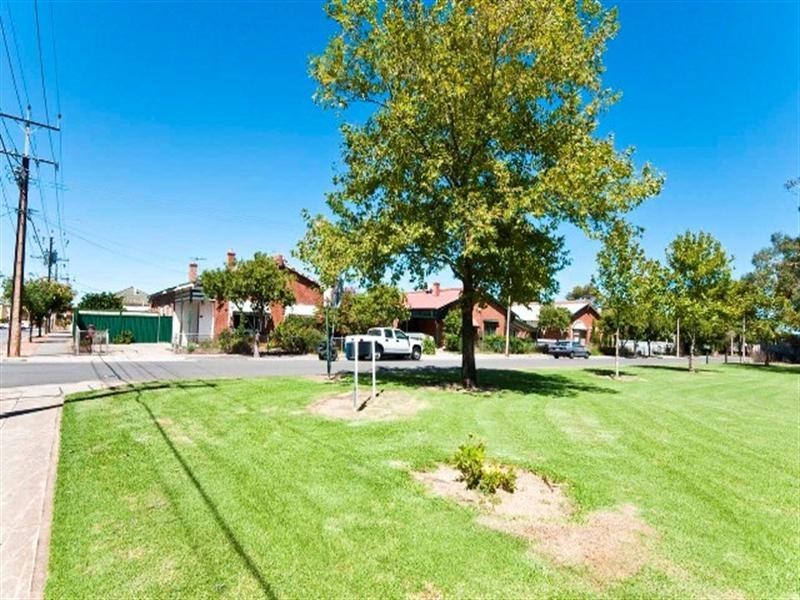 2 Torrens Street, Torrensville SA 5031