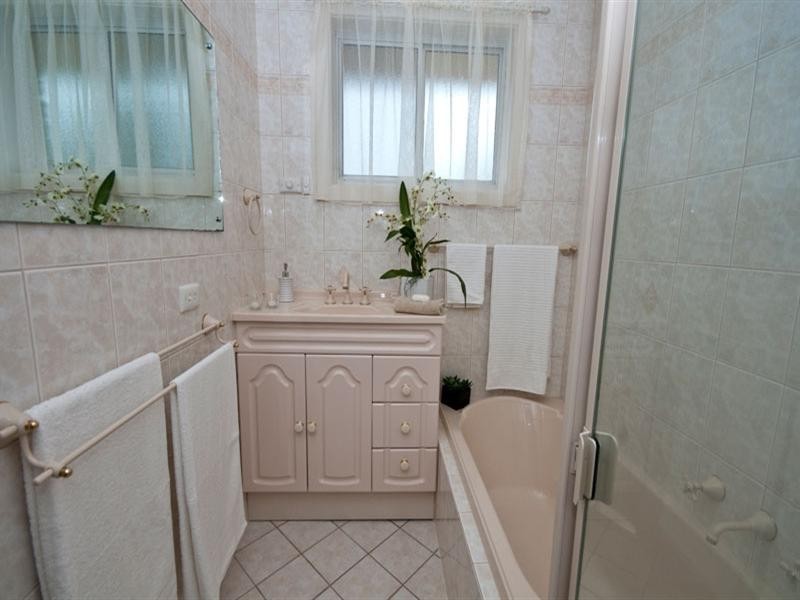 11 Rainbow Street, Hallett Cove SA 5158