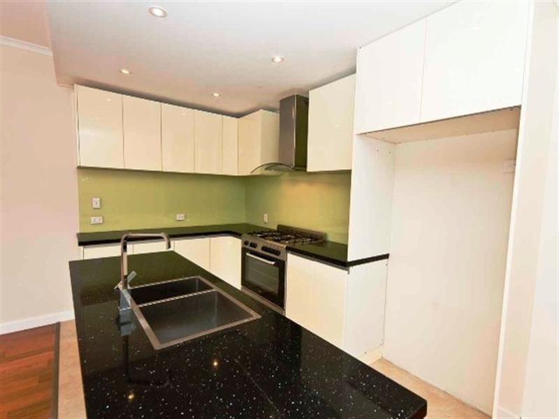 4 Parsons Court, Mawson Lakes SA 5095