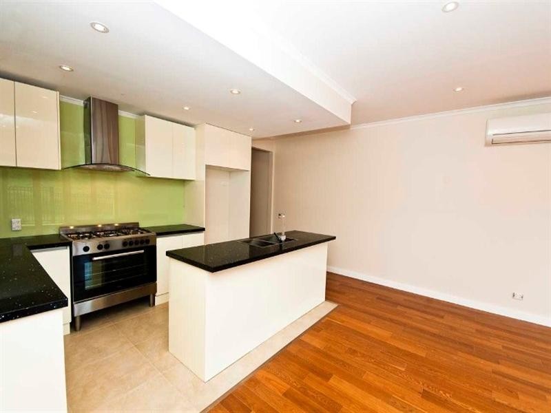 4 Parsons Court, Mawson Lakes SA 5095