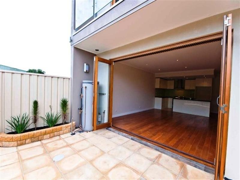 4 Parsons Court, Mawson Lakes SA 5095