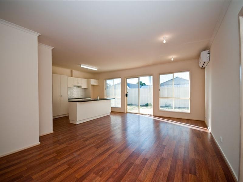 3/57 Seacombe Road, Seacombe Gardens SA 5047