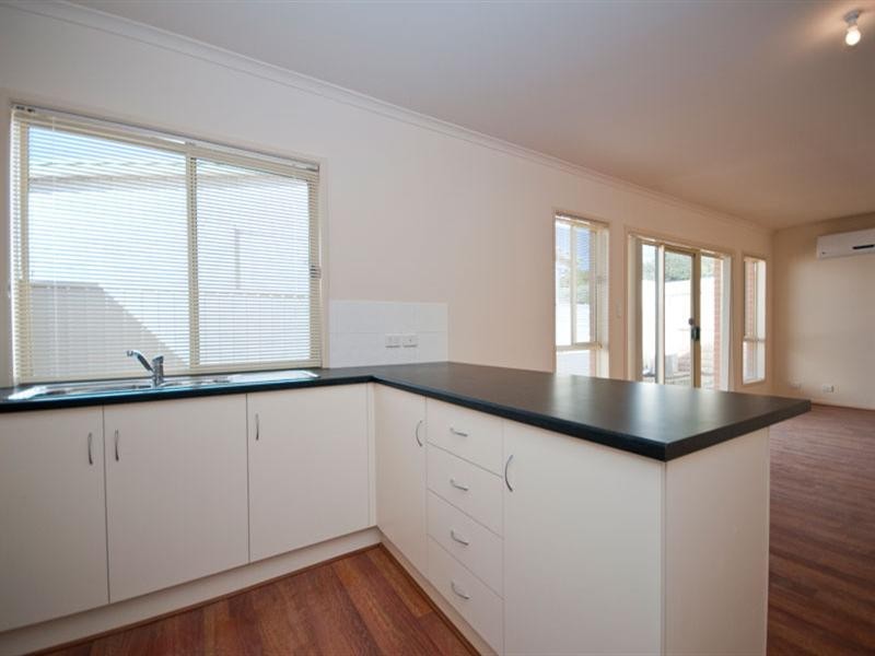 4/57 Seacombe Road, Seacombe Gardens SA 5047