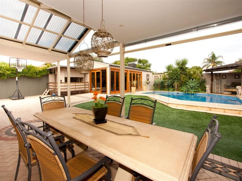 12 Burden Street, Glenelg North SA 5045