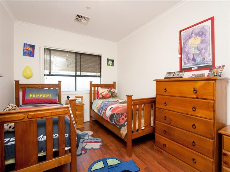 4 Simmons Crescent, Flinders Park SA 5025