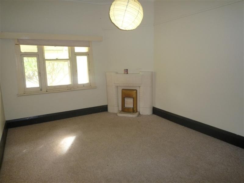 28 Railway Terrace, Mile End SA 5031