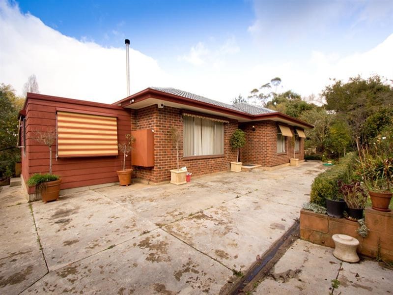 4 Davidson Avenue, Crafers SA 5152