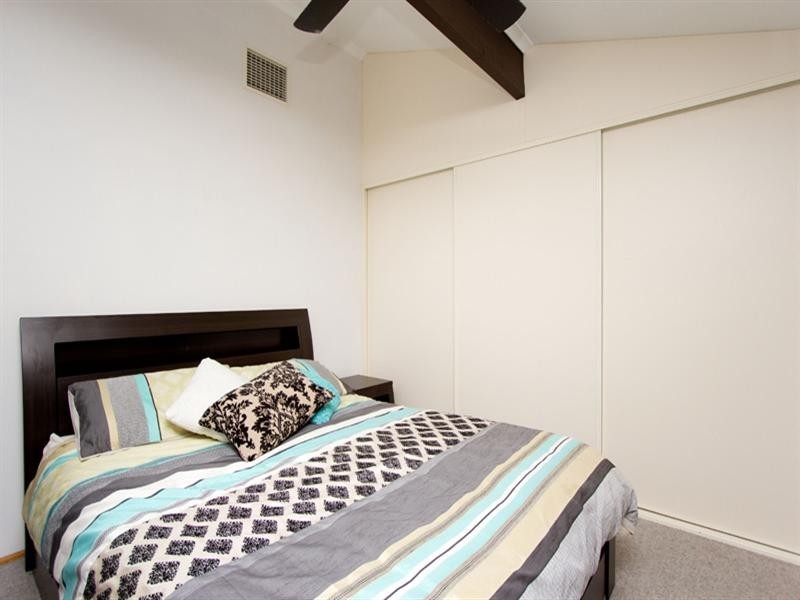 4/8 Kent Road, Keswick SA 5035