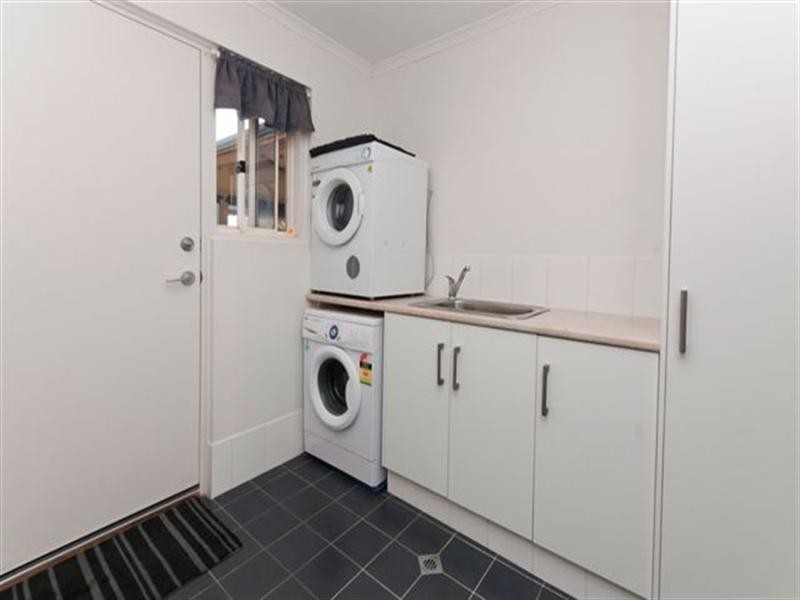 9 Stuart Court, Hallett Cove SA 5158