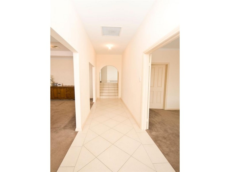 7 Noosa Court, Seaford Rise SA 5169