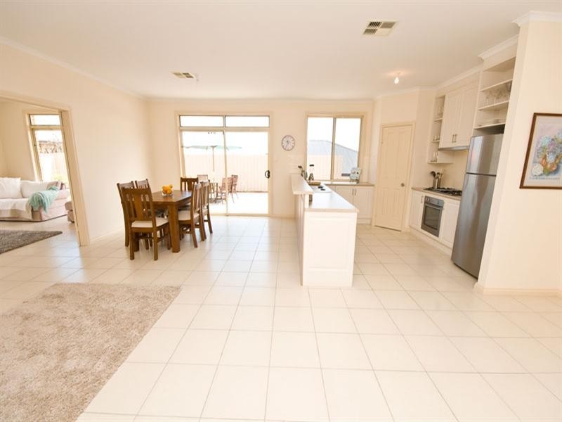 7 Noosa Court, Seaford Rise SA 5169