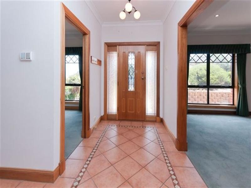 7 Sandpiper Terrace, Hallett Cove SA 5158