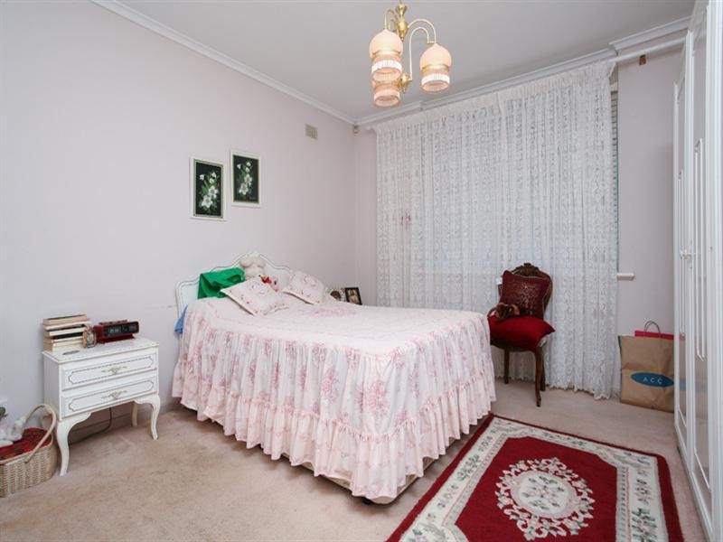 19 Lancaster Avenue, Valley View SA 5093