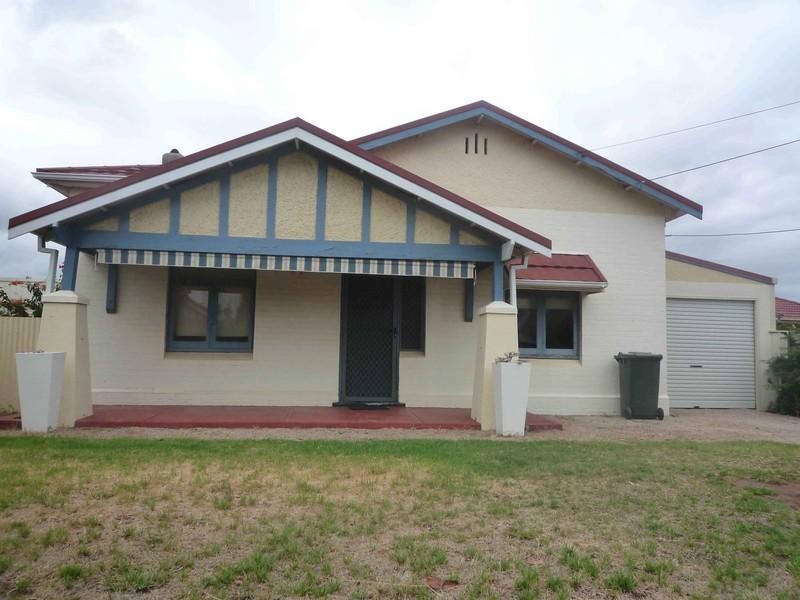 17 Attrill Avenue, Hilton SA 5033