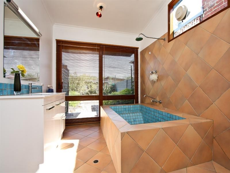 12 Ross Street, Thebarton SA 5031