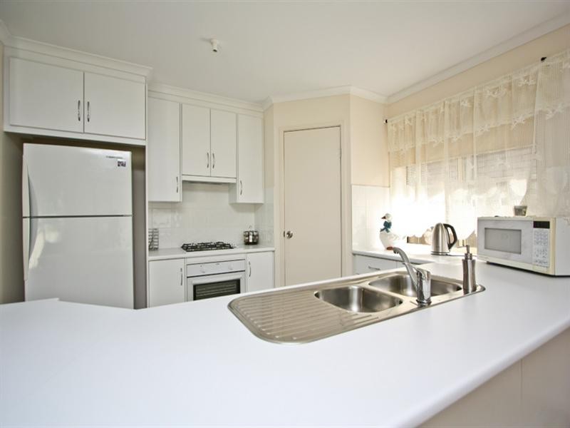 80 May Terrace, Ottoway SA 5013