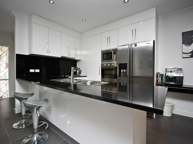 18A Collingwood Avenue, Flinders Park SA 5025