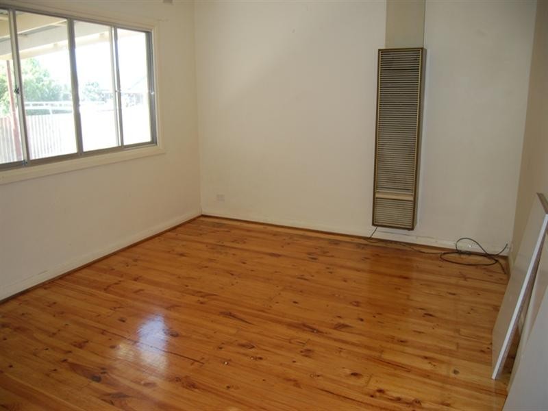 5 Enid Avenue, Osborne SA 5017