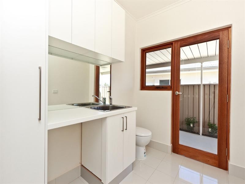 12 Philpott Avenue, Paradise SA 5075