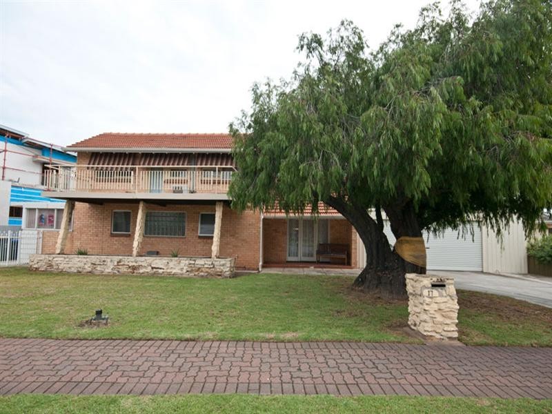 17 HMAS Australia Road, Henley Beach South SA 5022