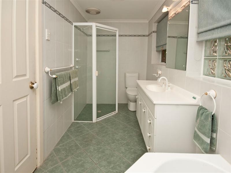 17 HMAS Australia Road, Henley Beach South SA 5022