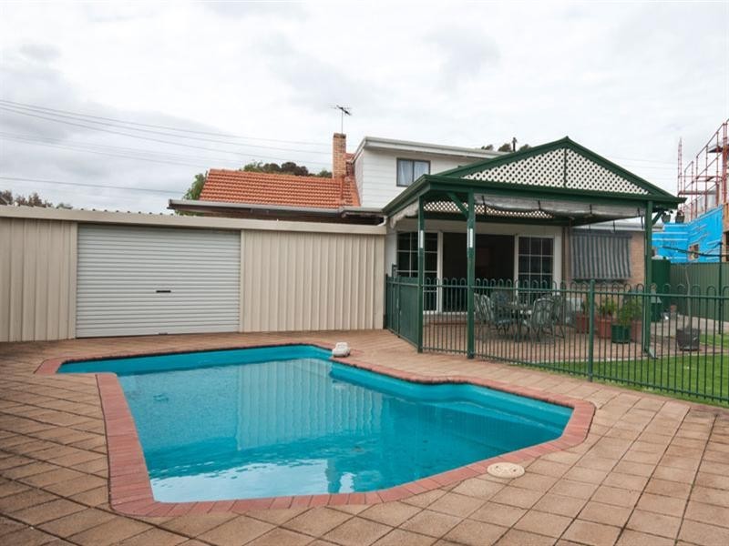 17 HMAS Australia Road, Henley Beach South SA 5022