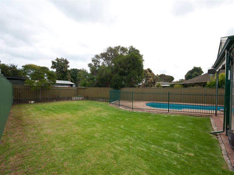 17 HMAS Australia Road, Henley Beach South SA 5022