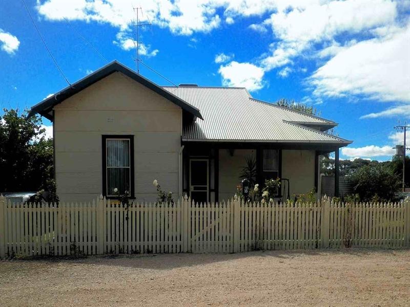 16 Beaulah Avenue, Maitland SA 5573