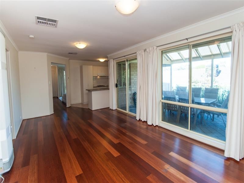 17 Merrivale Drive, Happy Valley SA 5159