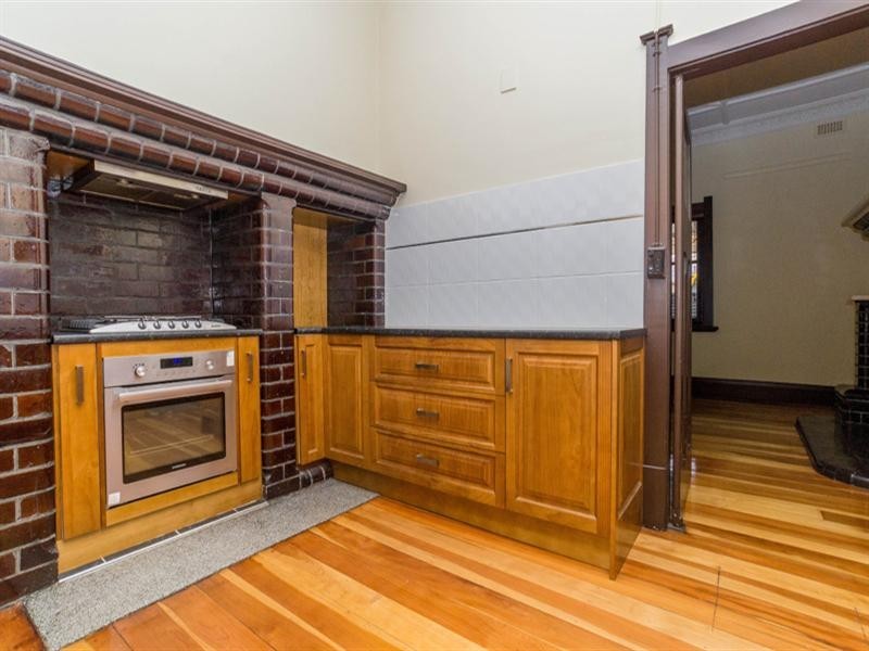 110 East Avenue, Beverley SA 5009