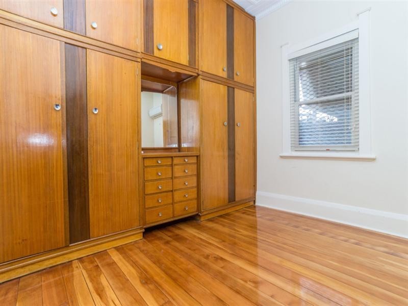 110 East Avenue, Beverley SA 5009