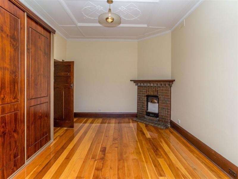 110 East Avenue, Beverley SA 5009