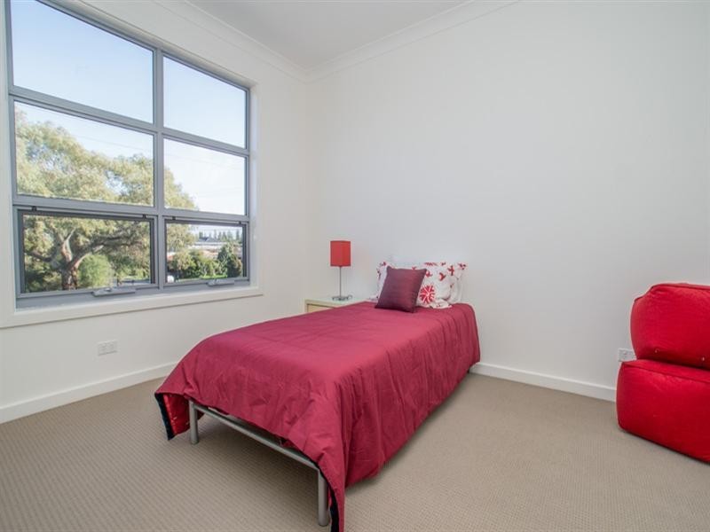 2A Lawrie Street, Henley Beach SA 5022