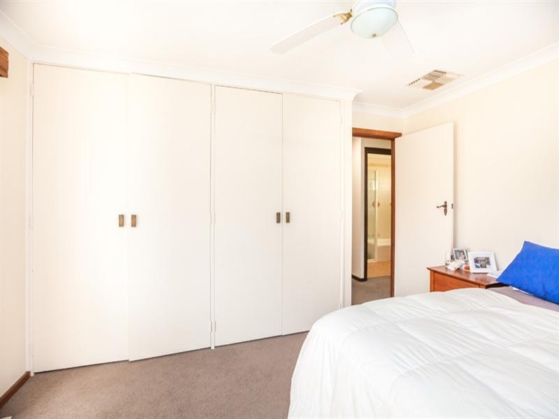 15 Fraser Avenue, Happy Valley SA 5159