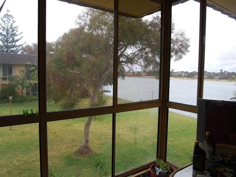 5/68 Military Road, Tennyson SA 5022